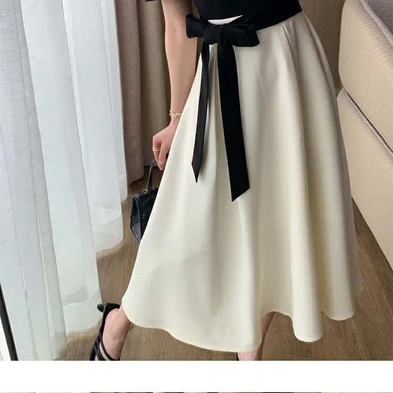 Elegant High-waisted Slimming Black Square Collar Long Dress 2024 New Style Vintage French Fashion For Women