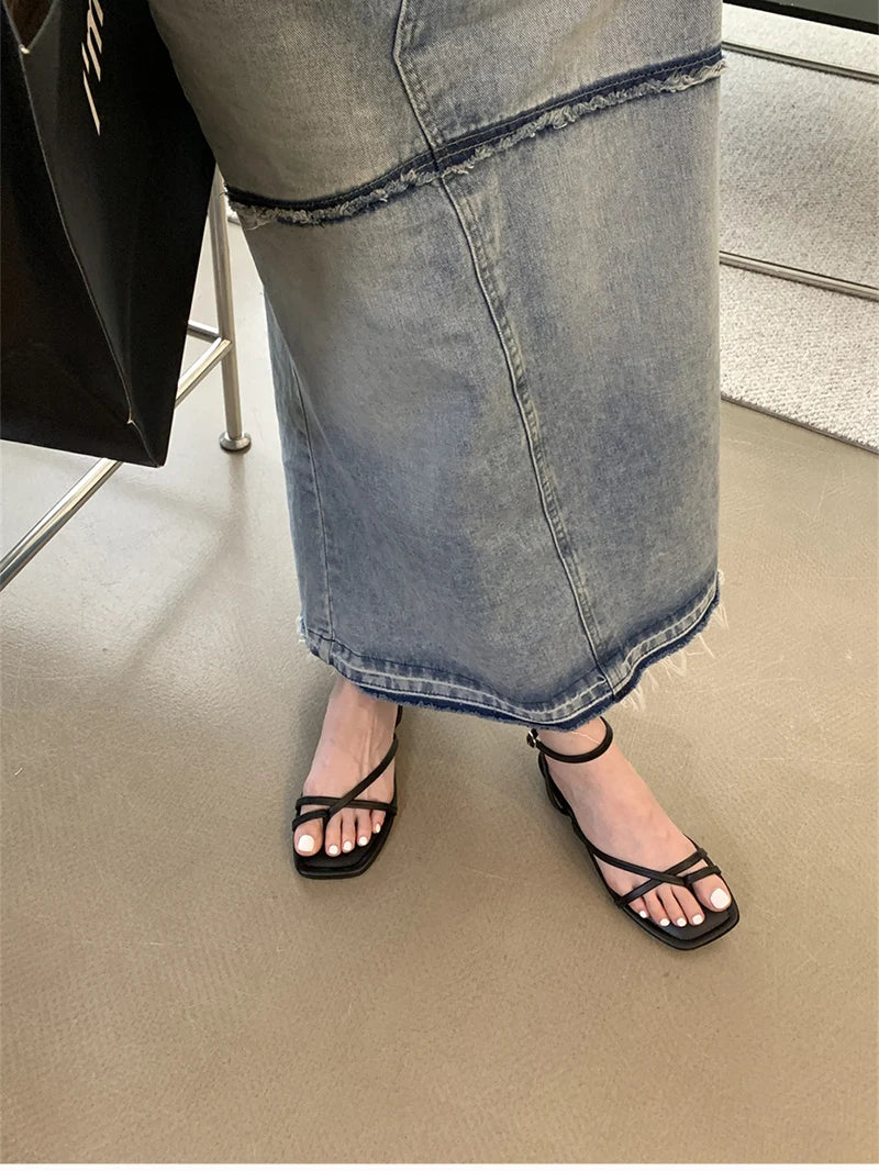 2025 Summer Gladiator Women Sandals Fashion Elegant Narrow Band Clip Toe Shoes Ladies Comfort Flats Beach Sandalias