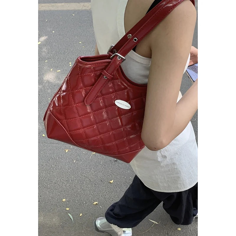Fashionable Large Capaci Tote Bag Women's Underarm 2024 New Sle Diamond Grid Commuter Bag Single Shoulder Soft PU Leather