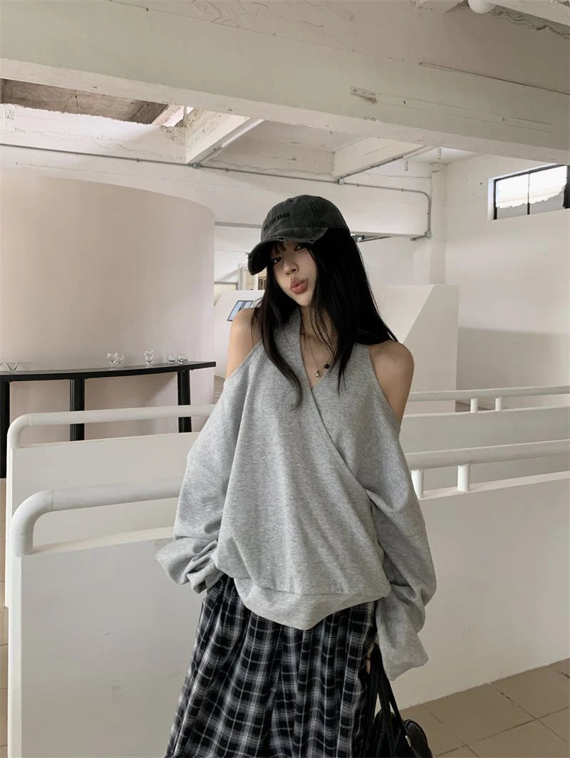 Zoki Sexy Halter Sweatshirt Women Streetwear Off Shoulder V Neck Pullovers Vintage Loose Backless Design Female Korean Tops New