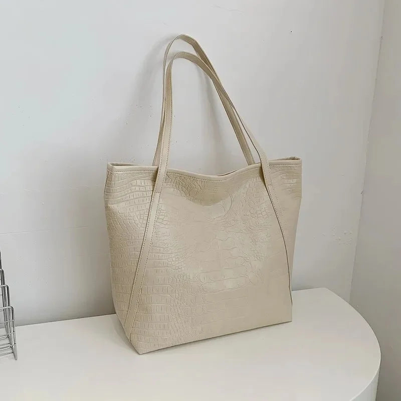 Large Capacity Quirky Design Tote Bag Retro Women's New Hot Sale Of The Season Casual Winter Commuter Single Shoulder Bag Zipper