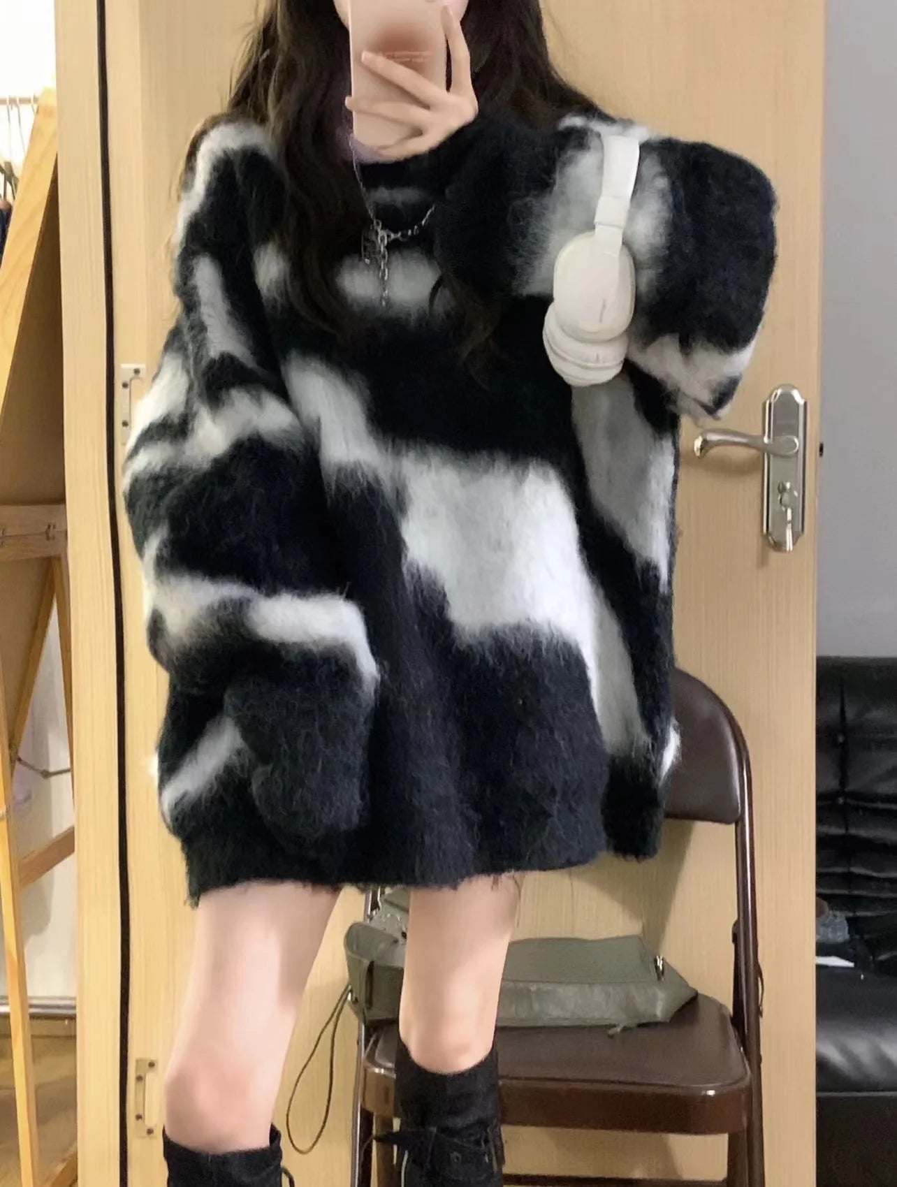 2024 Women's Loose Casual Warm Commuter Sweater Autumn Winter New Thickened Soft Irregular Stripes Fashion Versatile Pullover