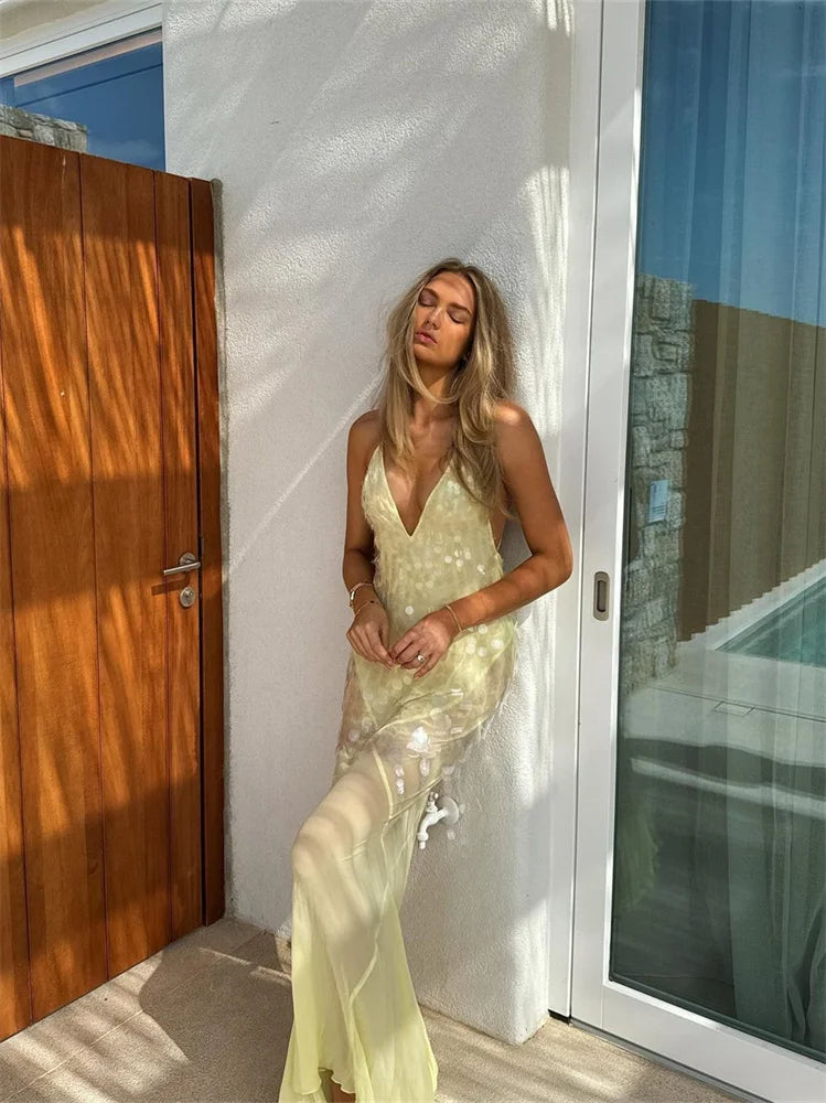 Weird Puss Sequins Women Dress v-Neck Backless Halter Round Glitter Tassels Peach Buttocks Cross Vacation Beach Party Vestidos