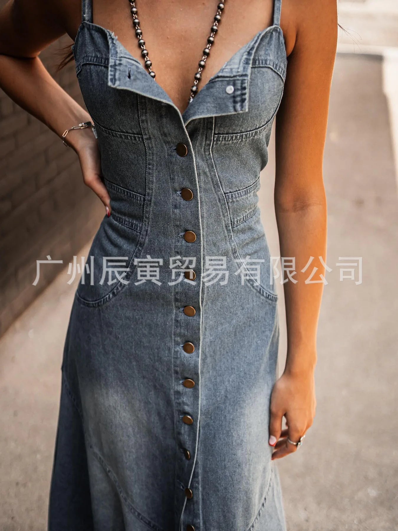 Europe and The United States Retro Wash Do Old Denim Halter Slim Single-breasted Big Swing Dress for Women's Summer Vestidos