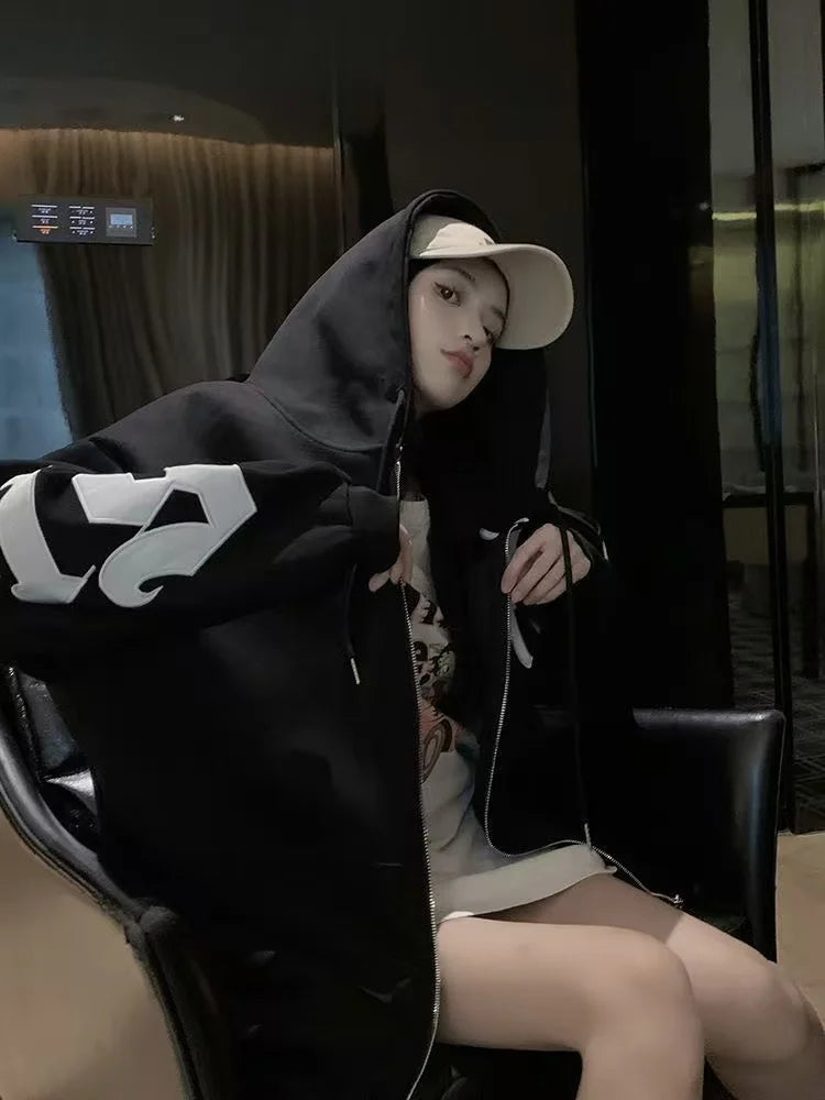 This year's new autumn and winter tide brand letter fashion hooded couple hoodie senior design sense loose large size coat