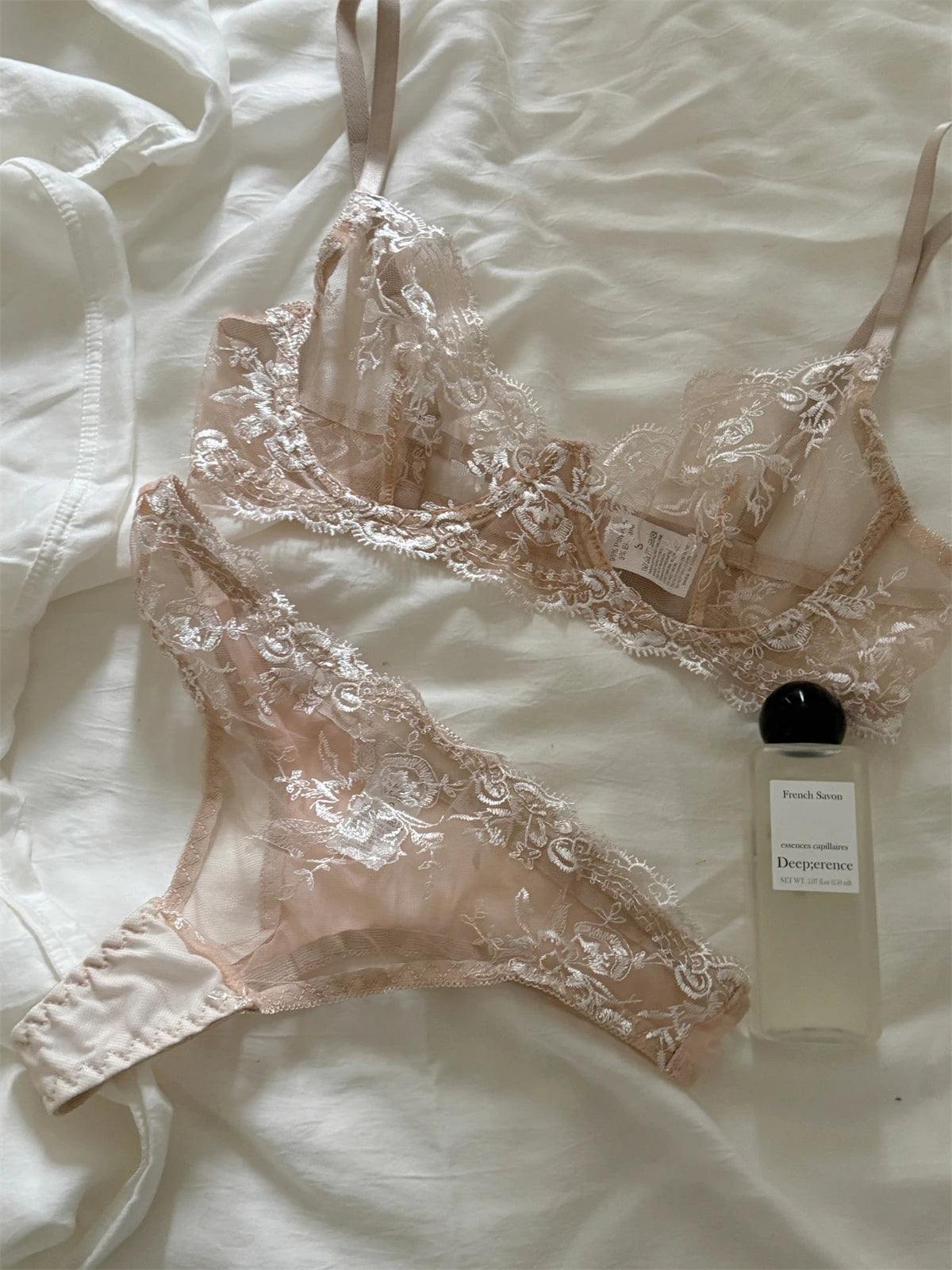 Exquisite flower embroidery lingerie women bras thin lace sexy upturned bra panty suit underwear female