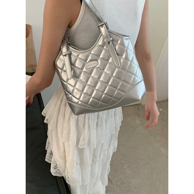 Fashionable Large Capaci Tote Bag Women's Underarm 2024 New Sle Diamond Grid Commuter Bag Single Shoulder Soft PU Leather