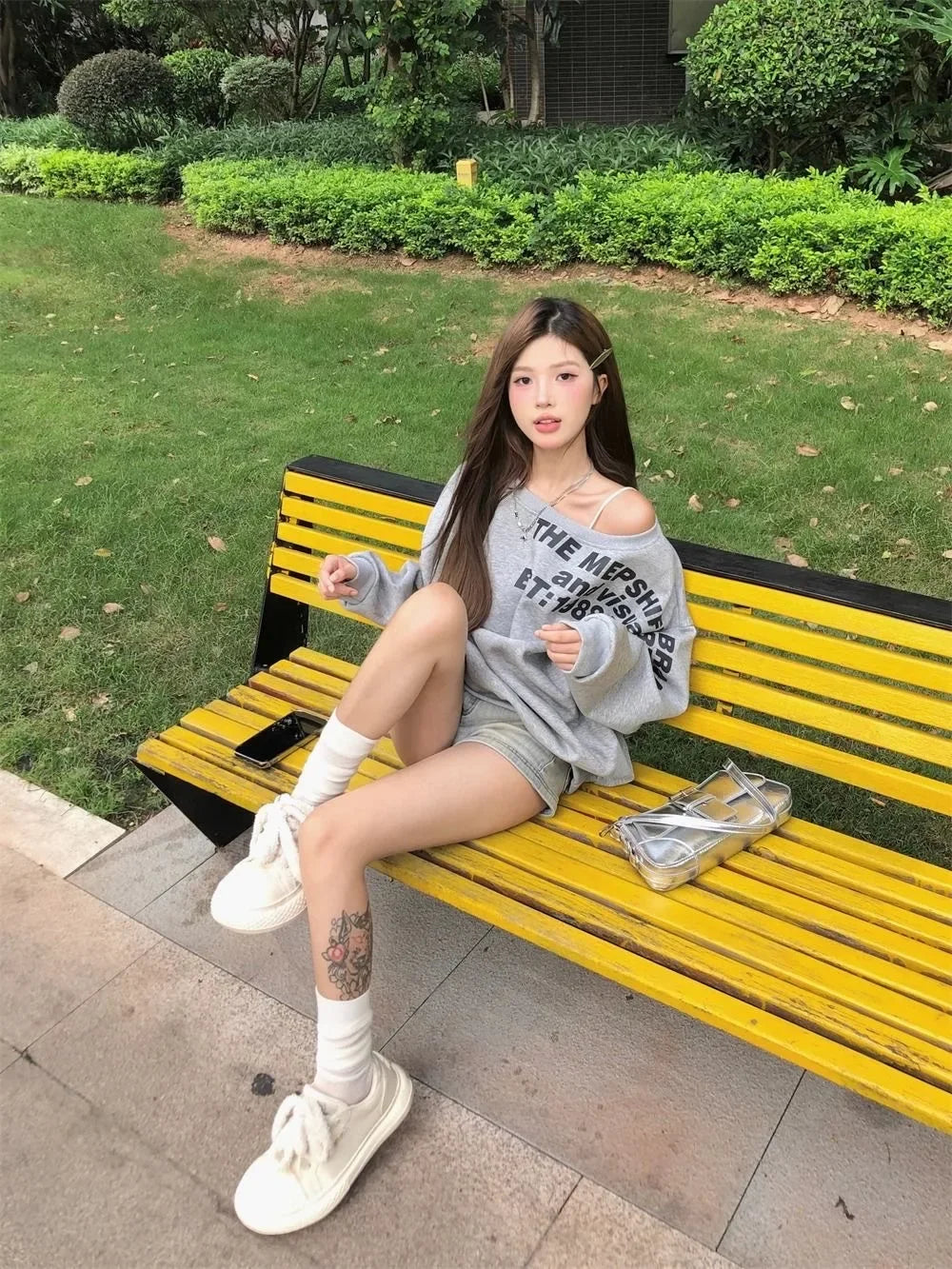 Shoulder Bared Vintage Print Letter Long Sleeve Sweatshirt Women's Autumn New Style Small Audience Oblique Shoulder Irregular Lo