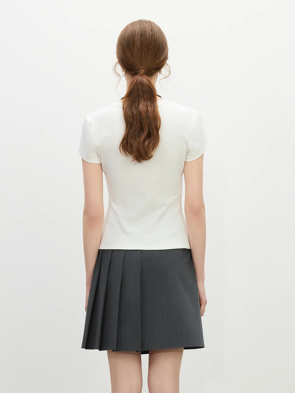 FSLE MInimalism Style Pink Straight Shoulder Short-sleeved T-shirt for Women 2025 Summer New Slim Fit Round Neck Top 25FS12113