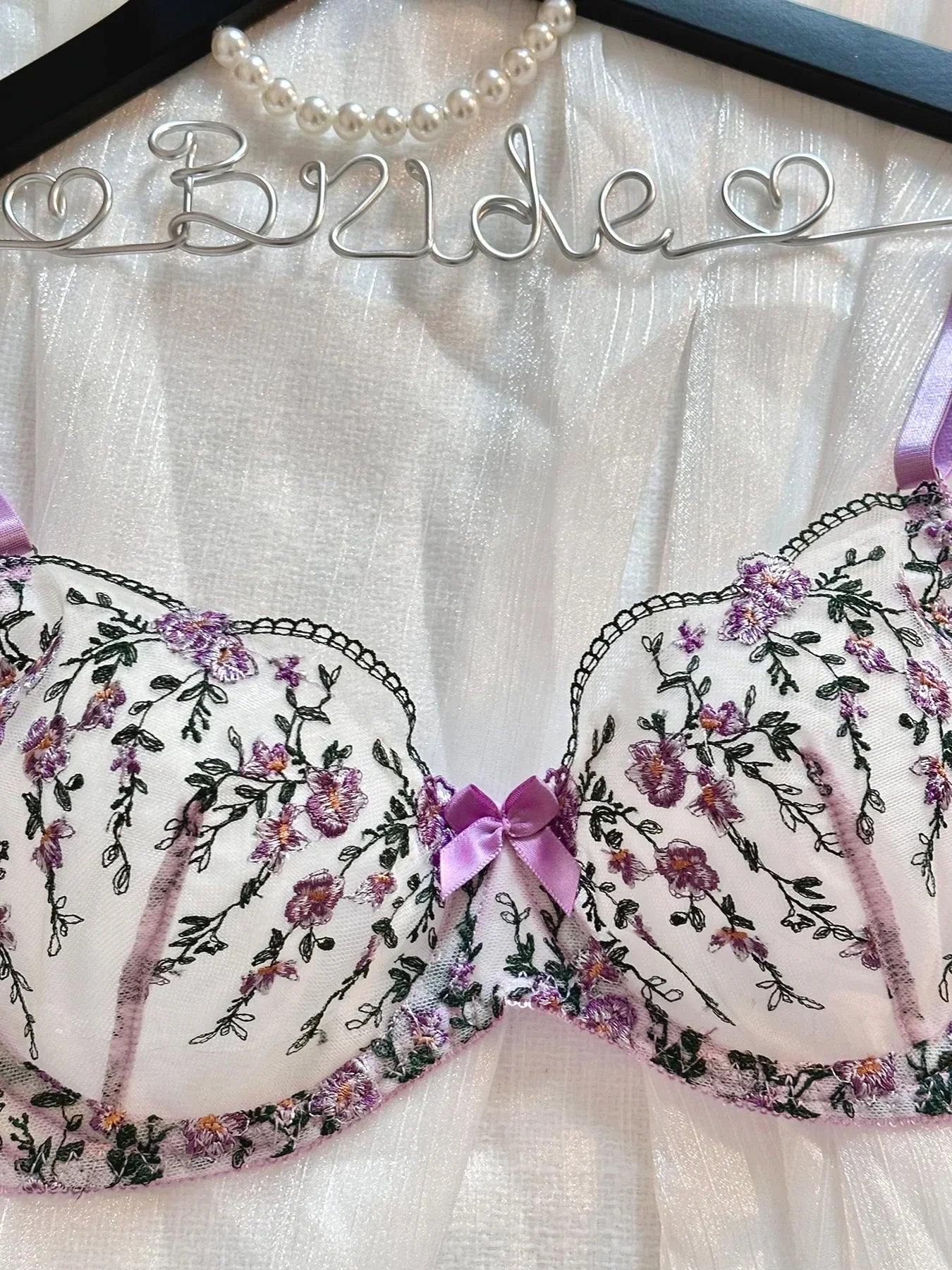 Sexy Women Lingeries Embroidery Floral Underwear Transparent Lace Short Low-waist Kits Sweet Delicate Fairy Bra Bra & Brief Sets