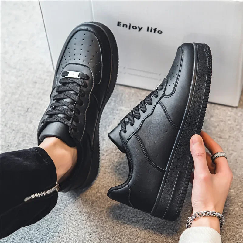 Autumn/Winter Black Casual Men's Shoes Air Force Sports Number 1 Black Kitchen Trendy Shoes Winter Rubber Outsole China Made