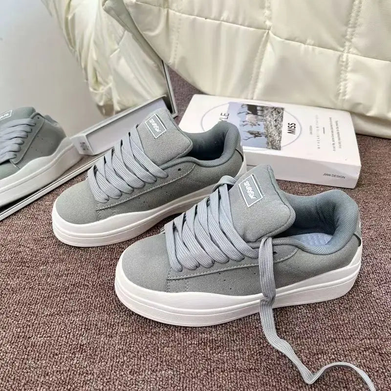 Spring 2005 Women's New High Quality Casual Sports Skateboard Shoes Ins Retro Student Thick Solemn Bread Shoes Soft Comfortable