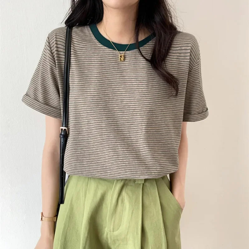 2024 New Round Neck Loose-Fit Stylish Striped T-Shirt Short Sleeves Women's Summer Round Neck T-Shirt Crewe Neck Design