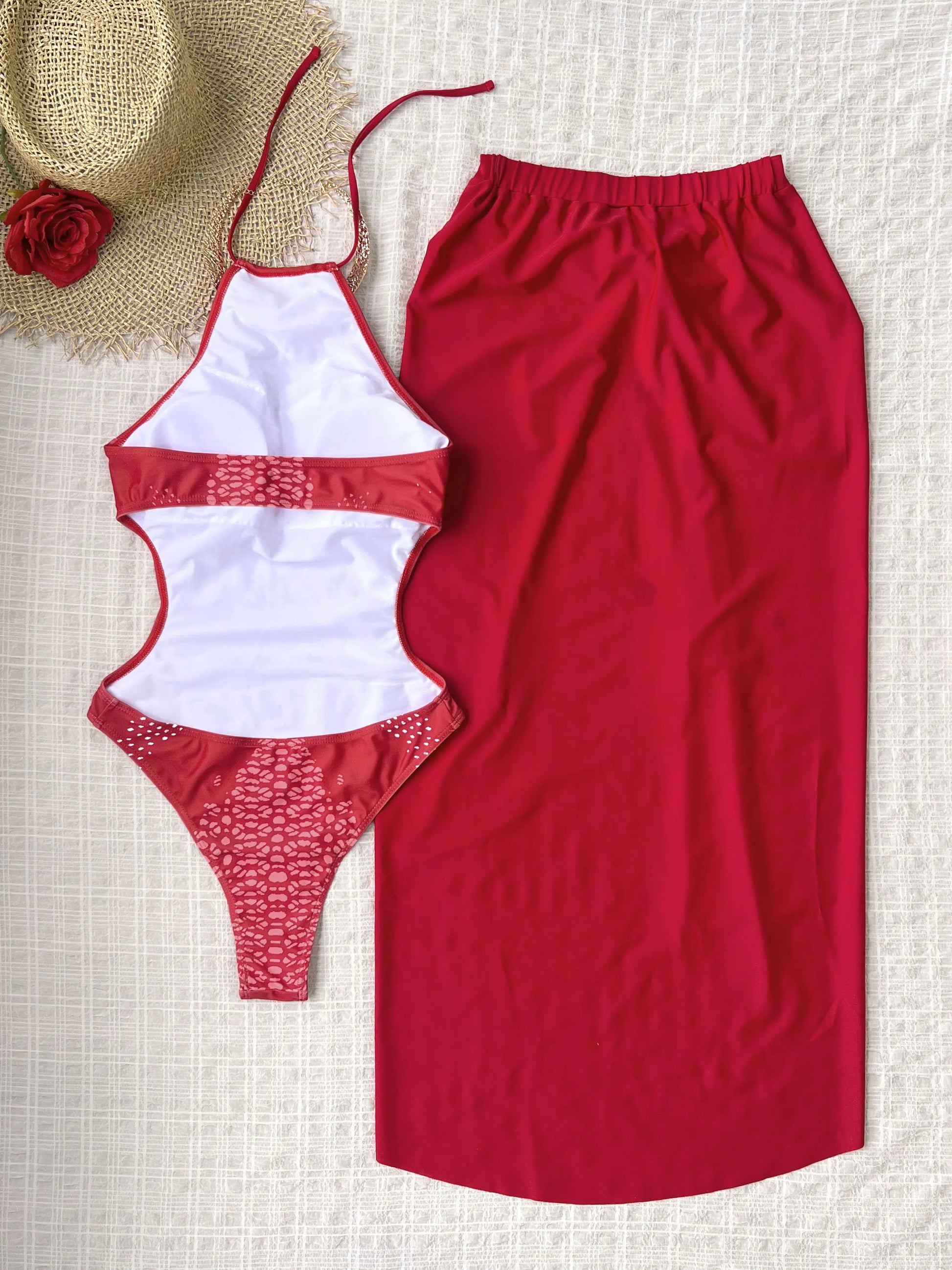 2025 Fashionable Halter Waistless One-Piece Swimsuit, Perfect for Beach Wear and Pool Parties Summer Getaways Lady Party Outfits