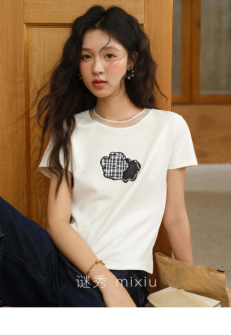 MISHOW Lace Edge Splicing Short Sleeve T-shirt for Women 2025 Summer Female Round Neck Simple Top Women's Clothing MXE38T0630