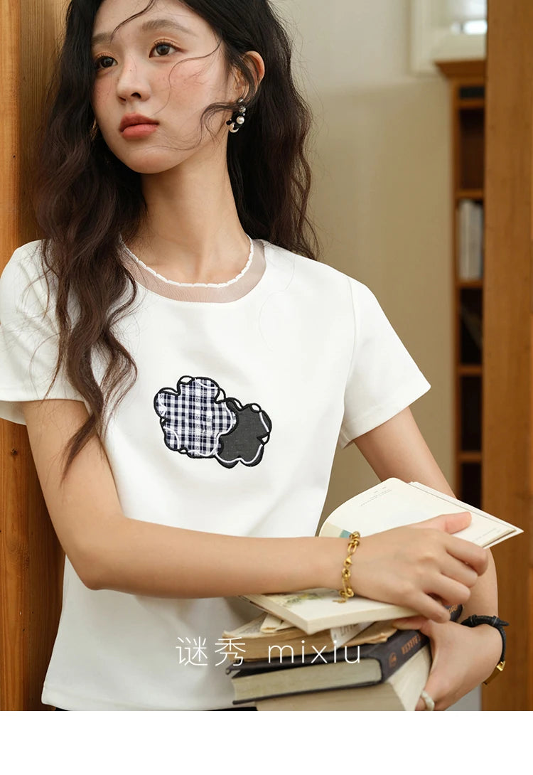 MISHOW Lace Edge Splicing Short Sleeve T-shirt for Women 2025 Summer Female Round Neck Simple Top Women's Clothing MXE38T0630