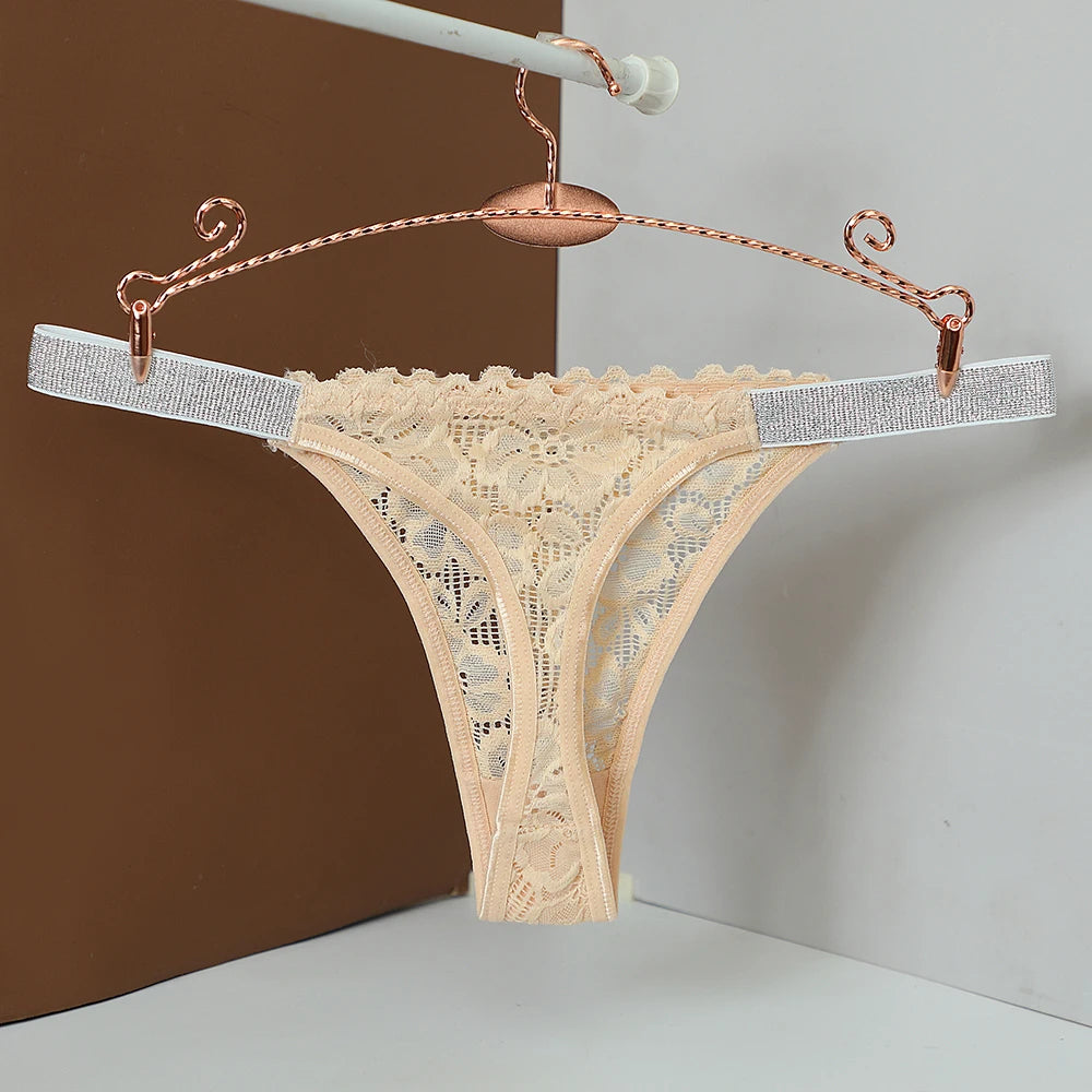 Sexy Female Llingerie  Floral Hollow out Lace Panty for Women Low-Waist Sexy Briefs Intimate Female Underpants Perspective Desig