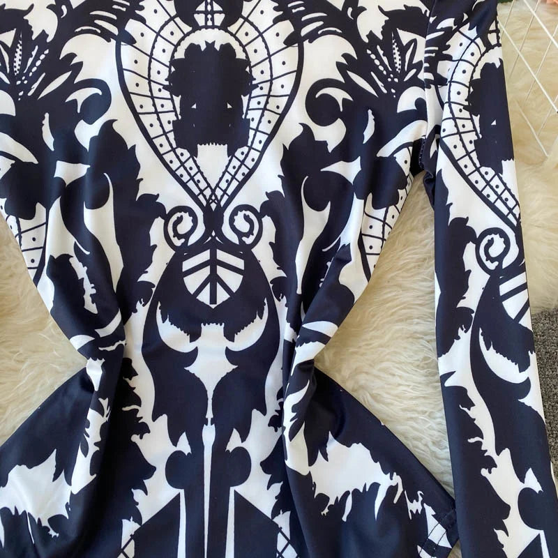 Women Bodysuit 2024 New Spring Fashion Diamonds Long Sleeve T-shirt Casual Streetwear Floral Print Sexy Skinny Bodycon Tops