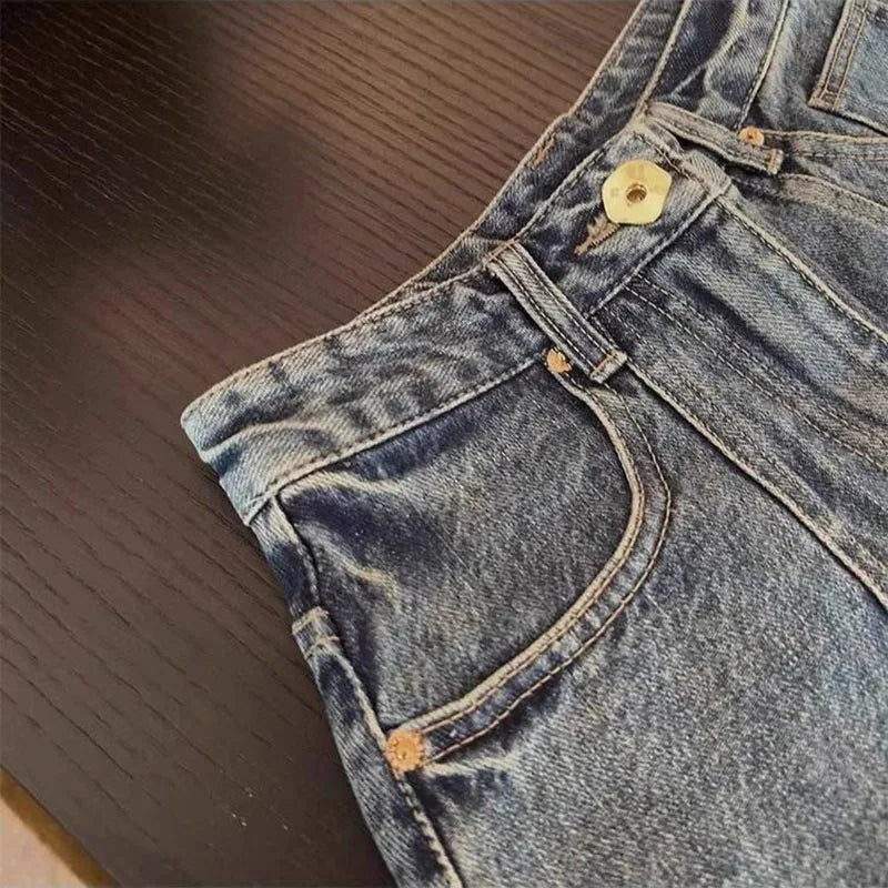 Retro high-waisted jeans women's summer new high fashion temperament design casual Joker wavy shorts. baggy jeans women
