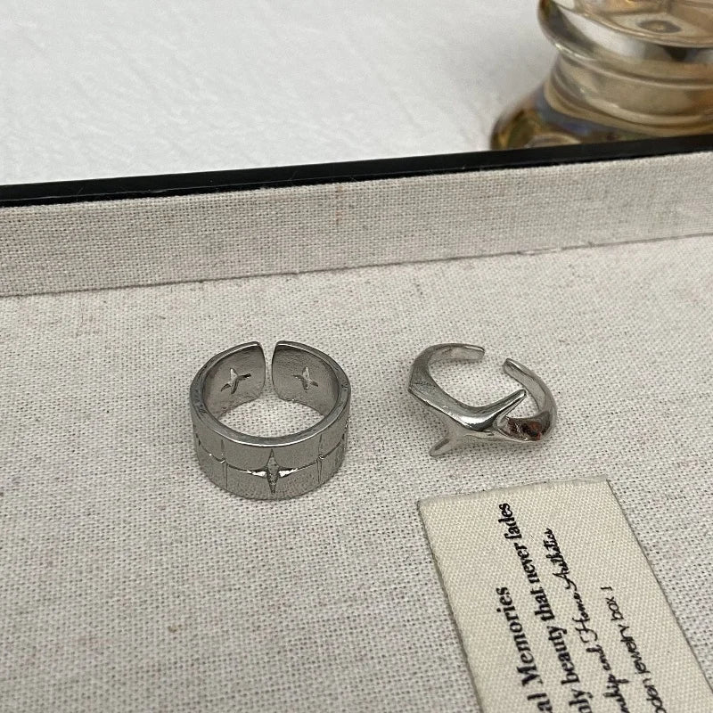 Fashion Retro Silver Color Cross Star Rings for Women Men Punk Gothic Couple Rings Festivals Party Jewelry Daily Accessories New