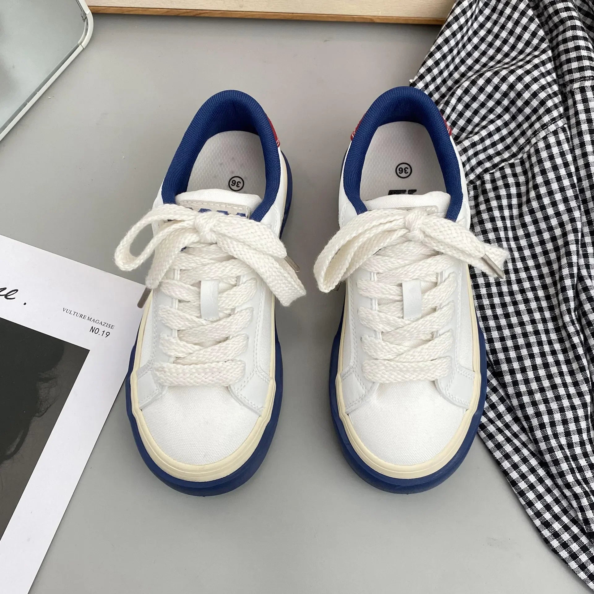 Women Vintage Red Low-top Jogging Canvas Sneakers Casual Letter Embroidery Vulcanized Skateboard Shoes Students Flat Trainers