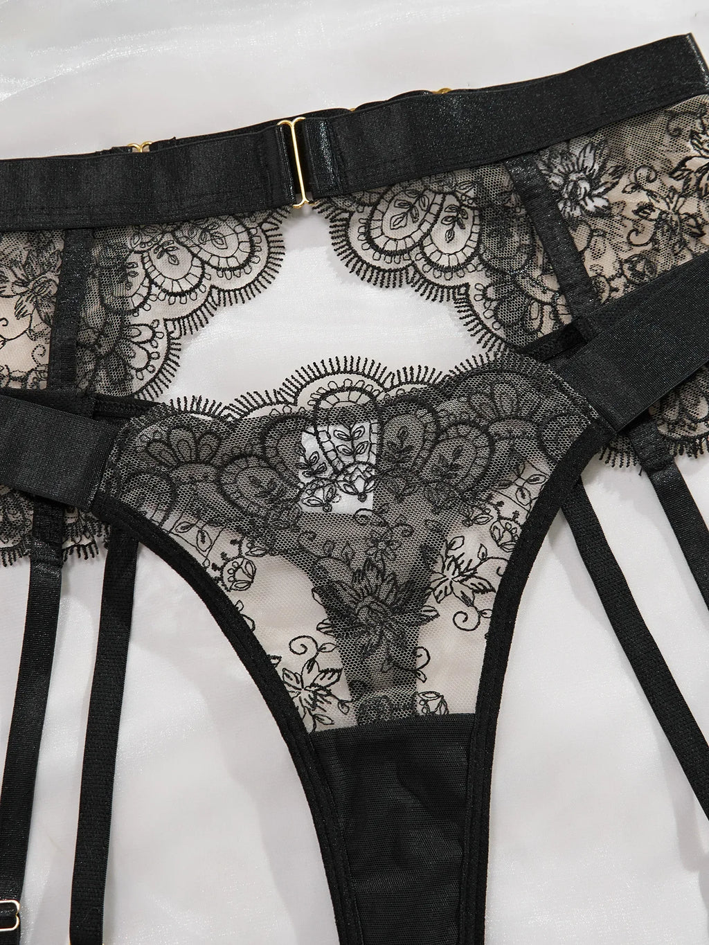 2025 New Erotic Set See-Through Embroidered Sexy Eyelash Lace Body Shaping Lingerie Four-Piece Set Women Onlyfan