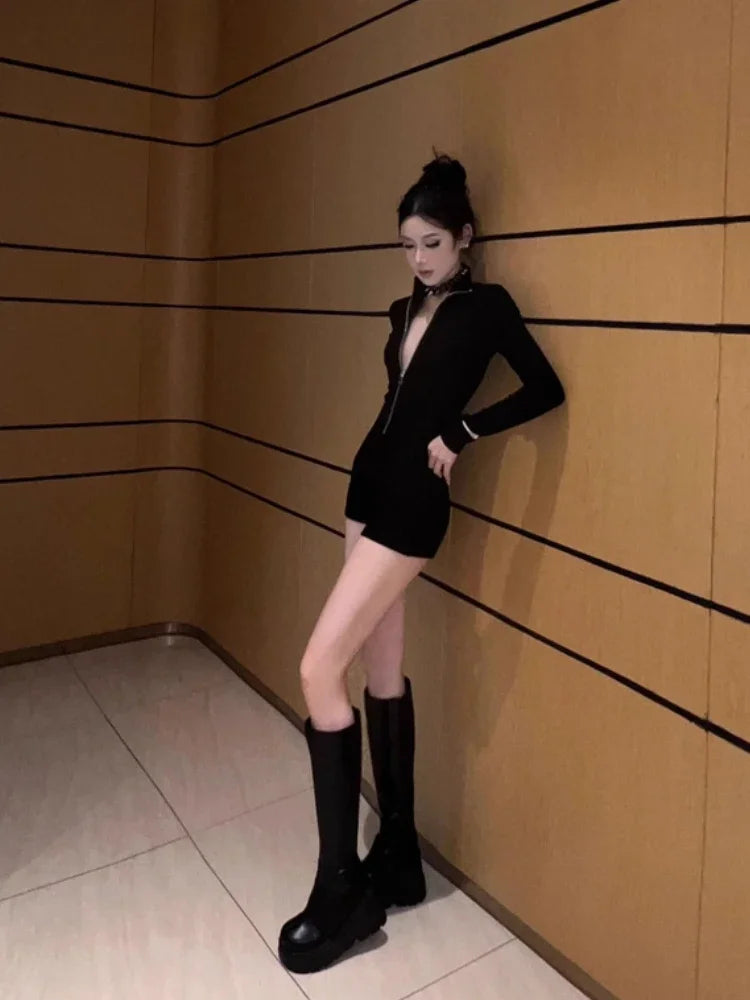 2024 Harajuku Designer Black Jumpsuits Y2k Aesthetic Bodycon Simple Fairy Zipper Tshirt Women Slim Fit Streetwear T Shirt Spring