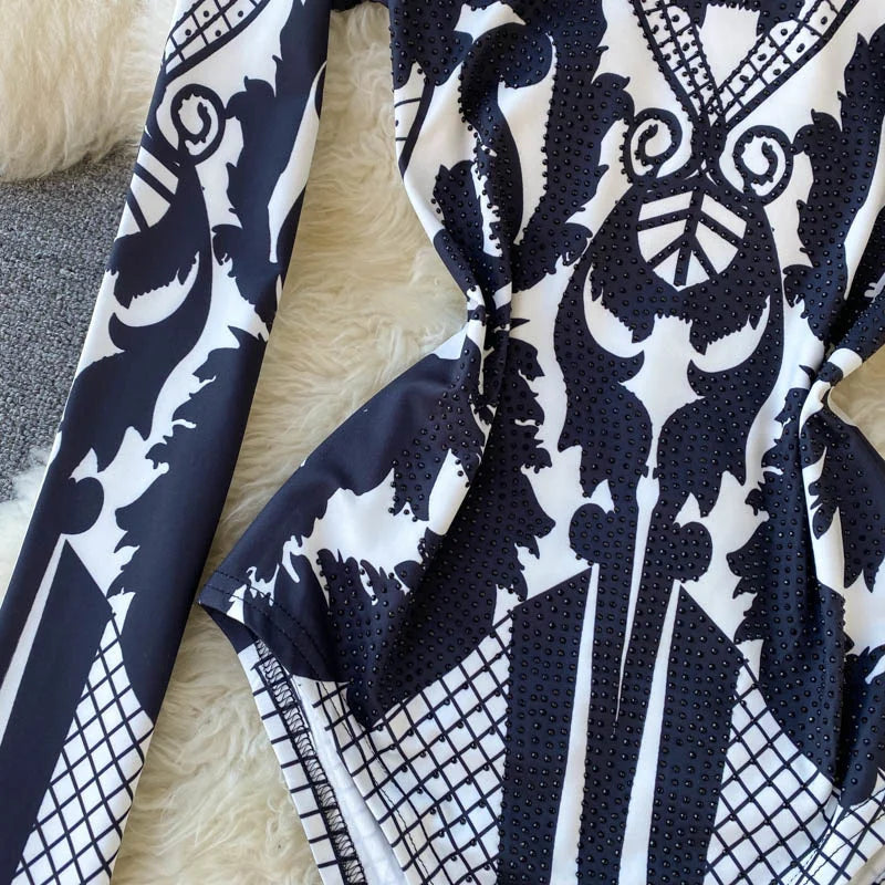 Women Bodysuit 2024 New Spring Fashion Diamonds Long Sleeve T-shirt Casual Streetwear Floral Print Sexy Skinny Bodycon Tops