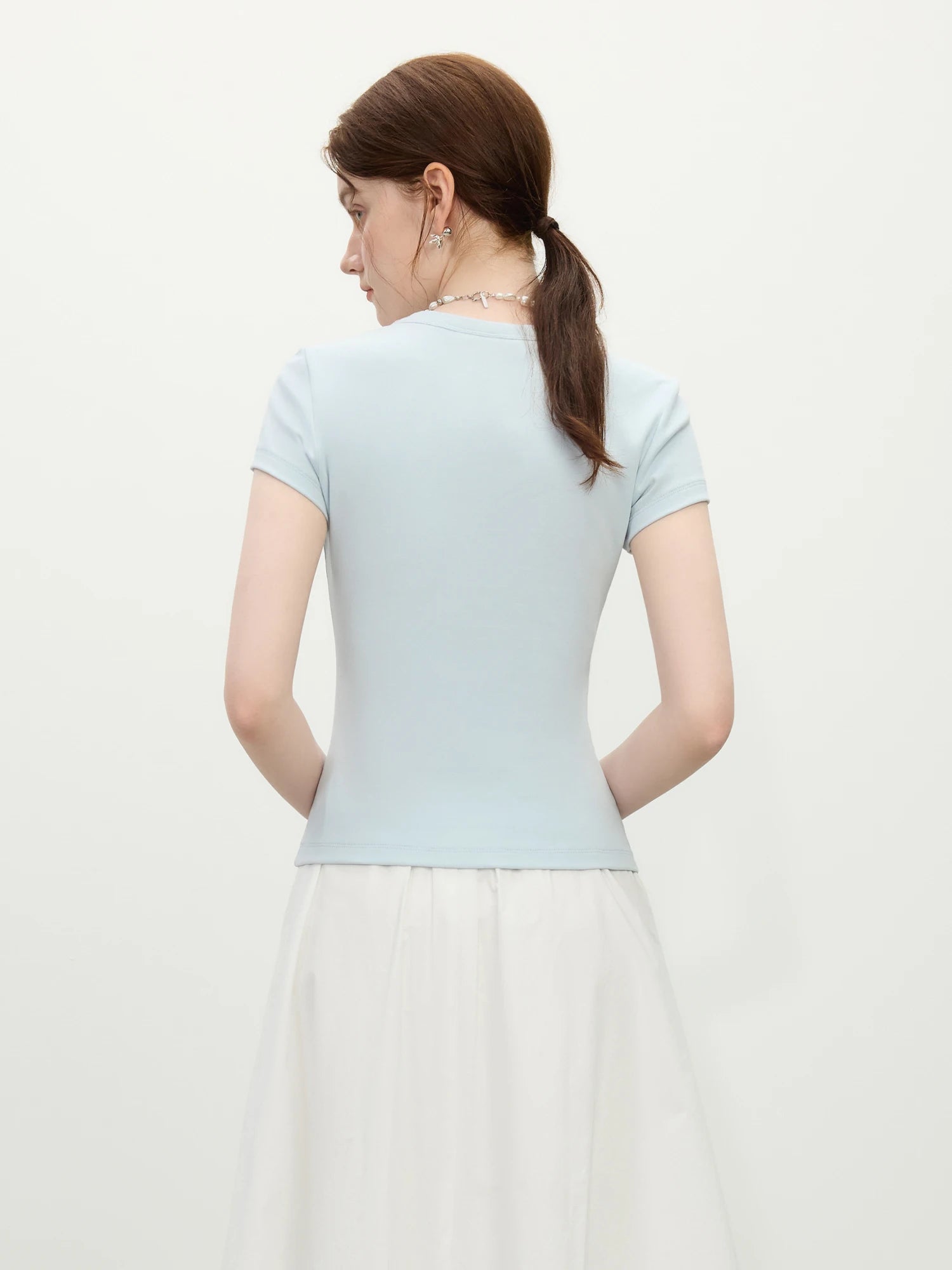 FSLE MInimalism Style Pink Straight Shoulder Short-sleeved T-shirt for Women 2025 Summer New Slim Fit Round Neck Top 25FS12113