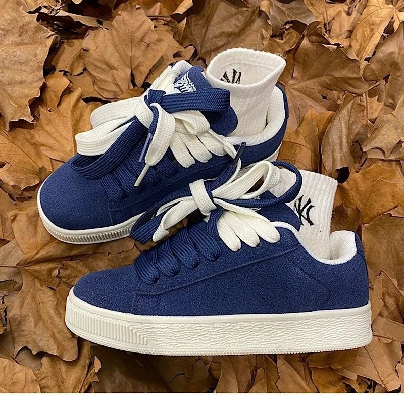 2025 Spring New Casual Couple Casual Shoes Retro Chic Versatile Youth Trend Breathable Height Increasing Sports Skateboard Shoes