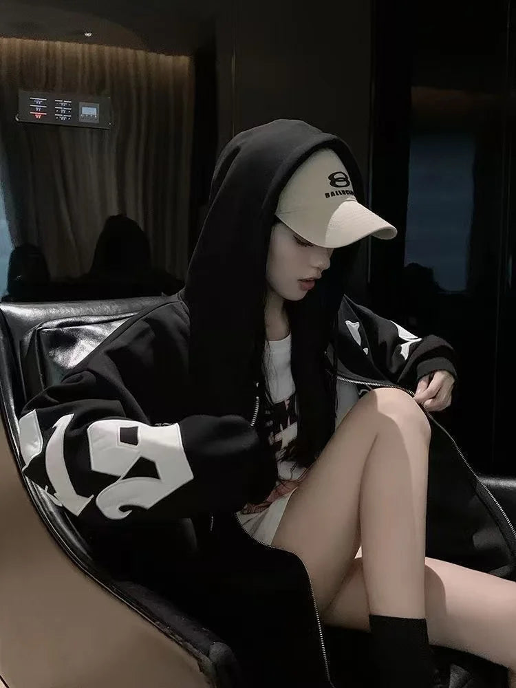 This year's new autumn and winter tide brand letter fashion hooded couple hoodie senior design sense loose large size coat