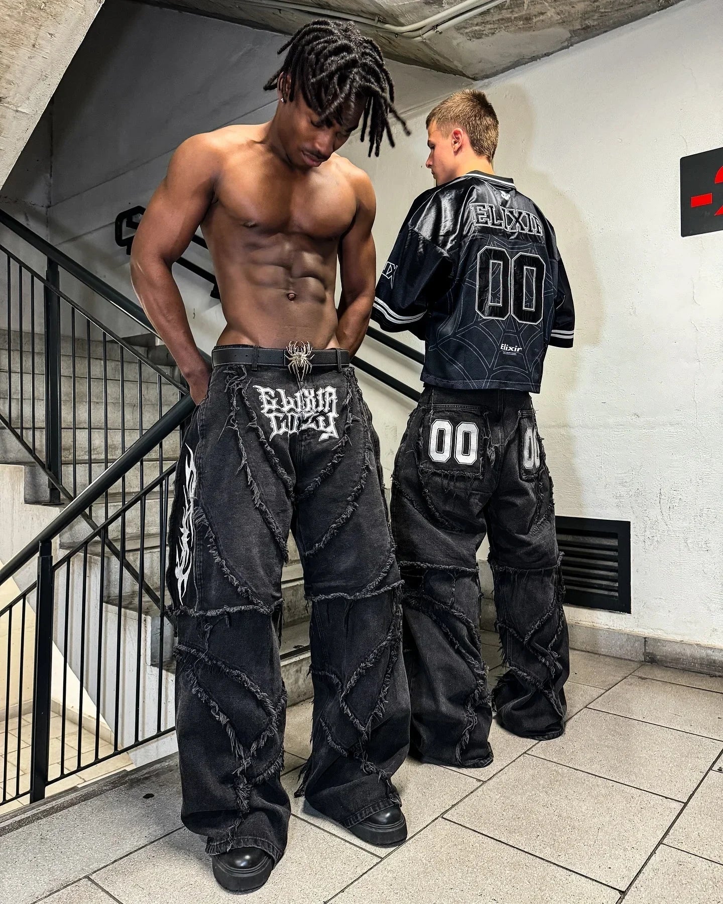Y2k Patchwork Stripe Embroidery Fur Edge Jeans Fashion America Retro Zipper Splicing Baggy Jeans Punk Men Black Denim Pants
