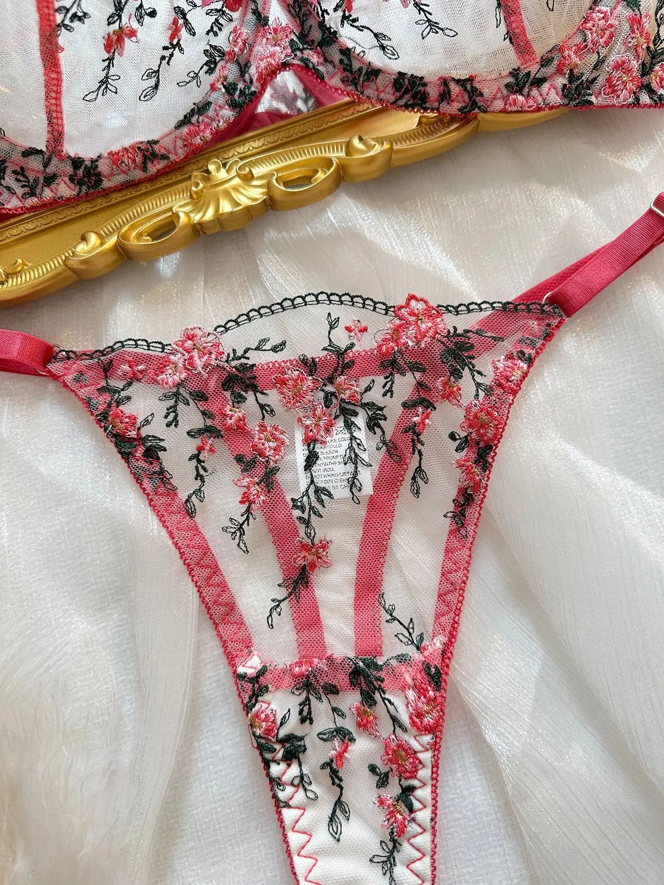 Sexy Women Lingeries Embroidery Floral Underwear Transparent Lace Short Low-waist Kits Sweet Delicate Fairy Bra Bra & Brief Sets