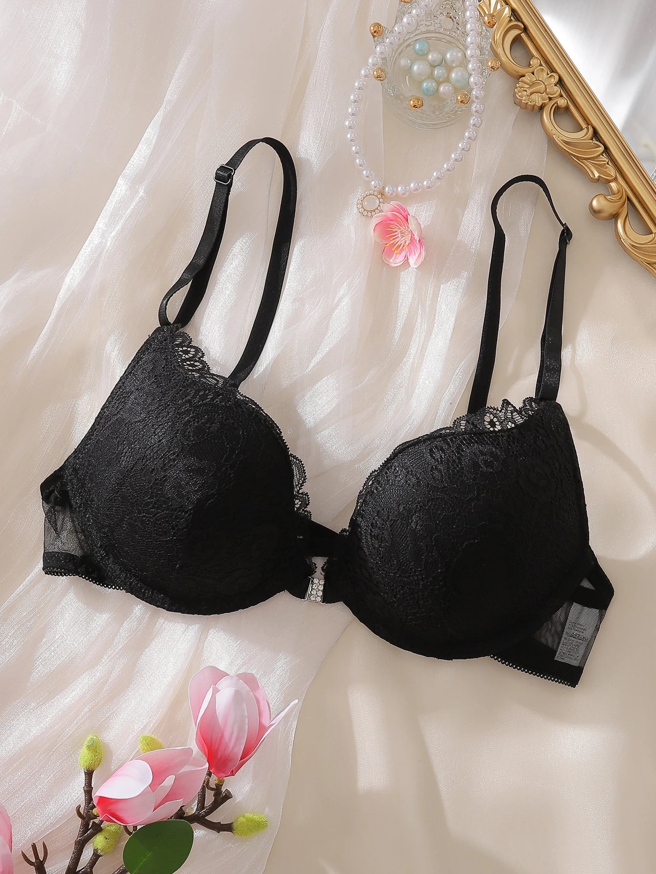2025 sexy lace underwire bra for women, thin comfortable breathable gathering lingerie, front hook gathering bra