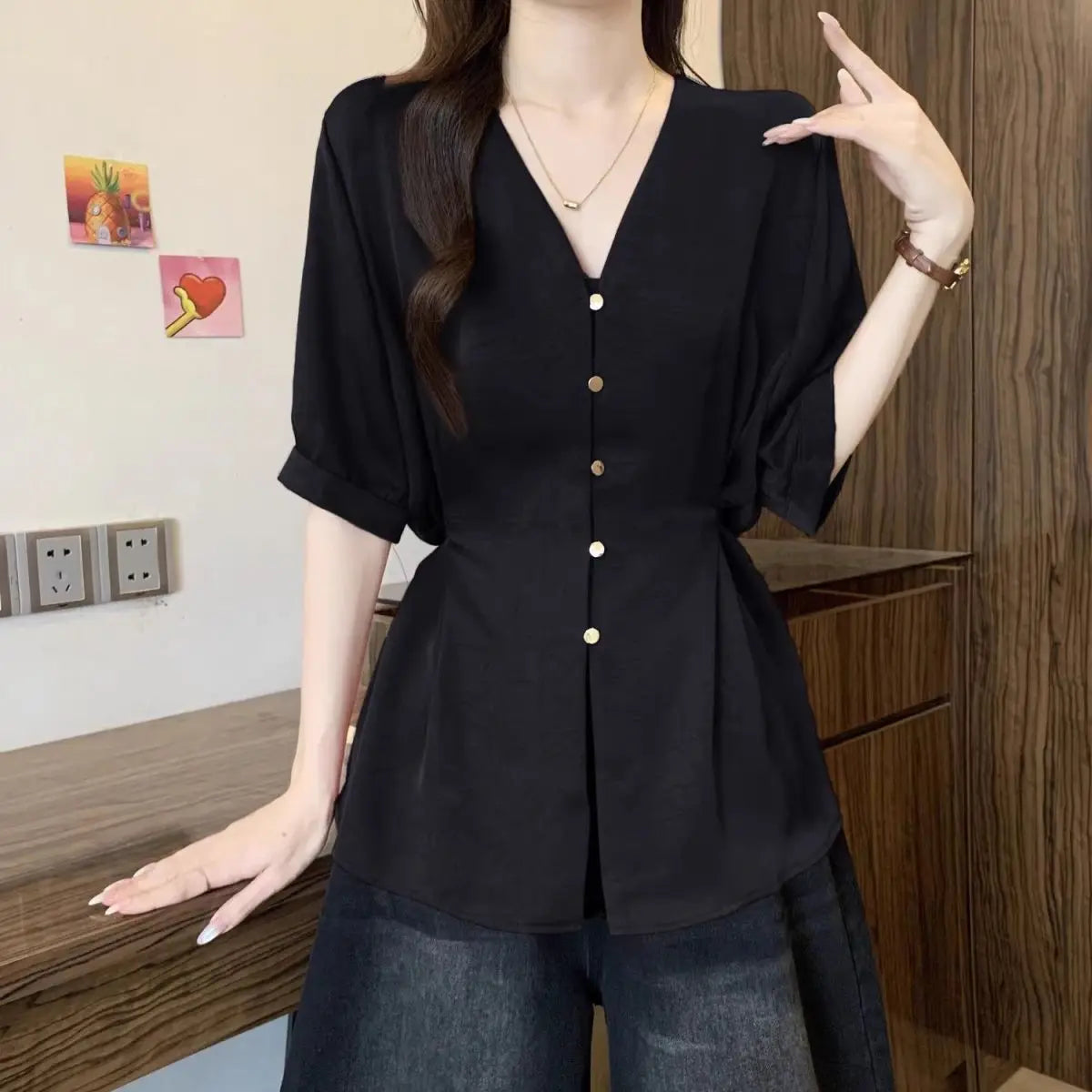 Women Clothes Summer Fashion Korean Button Solid Color V-neck Puff Sleeve Female Simplicity Elegant Temperament Short Sleeve Top