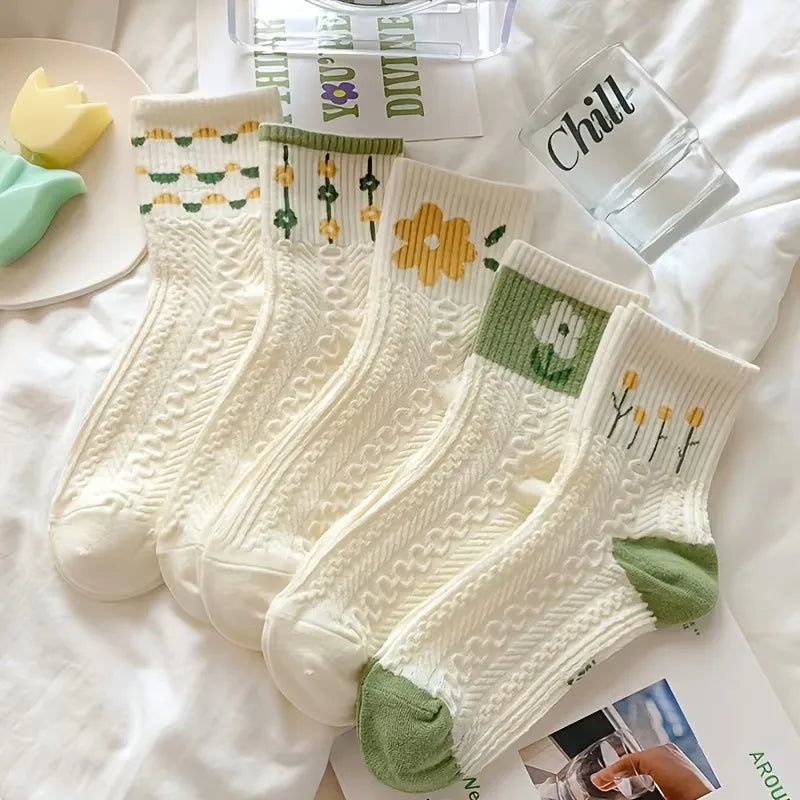 10 Pairs Women Cartoon Socks Creative Fashionable Printed Socks Soft Comfortable Lightweight Green Bottomed Midlength Socks