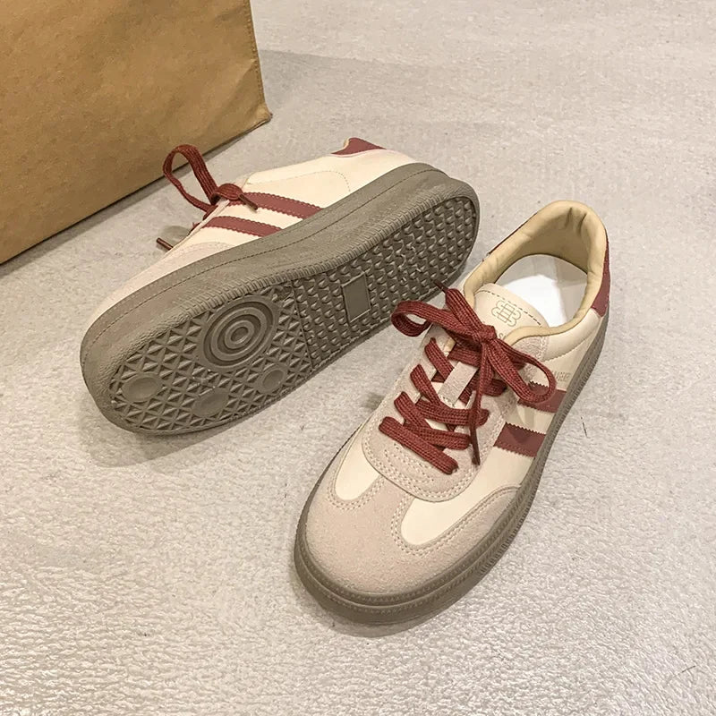 Women's Casual Sports Shoes Spring New Style Versatile Lightweight Lace-Up Mesh Thick Bottom Foot-Extending Dad Sneakers