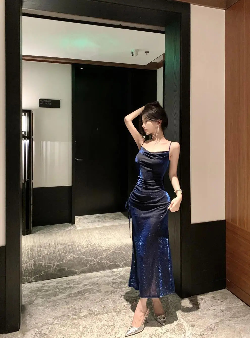 Starlight Sexy Swinging Collar Strap Dress, Mid to Long, Waist Tight, Slim and High End Beach Dress